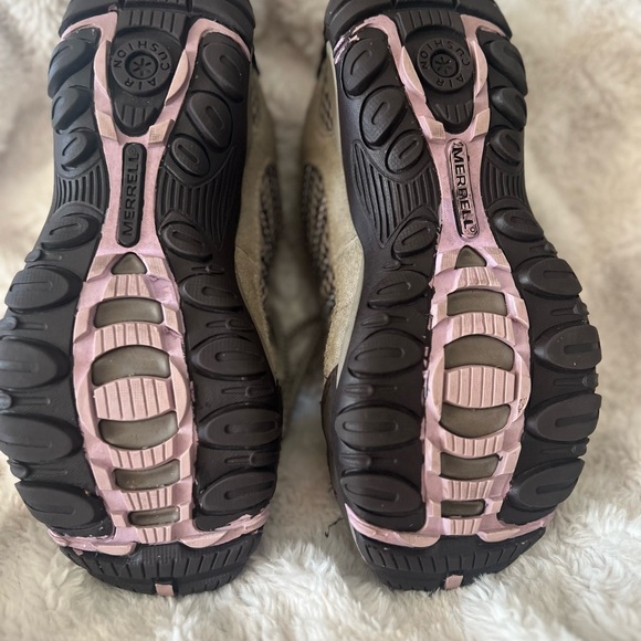 Merrell hiking shoes. Size 6.5 - Picture 4 of 4